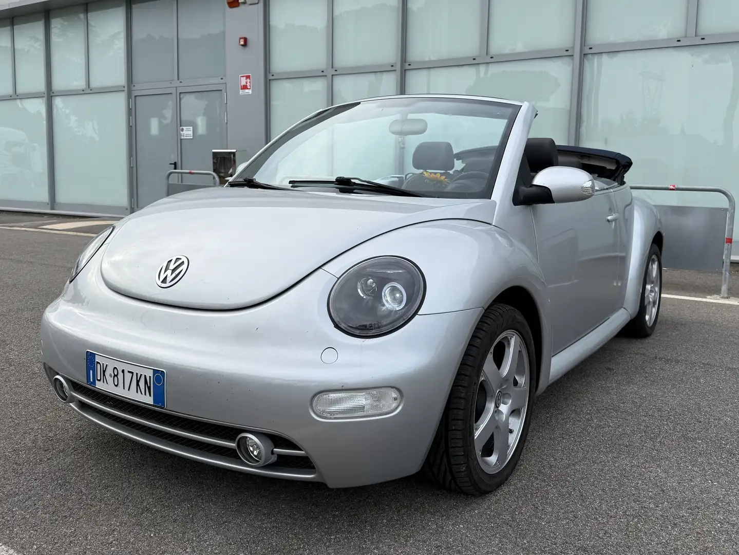 Volkswagen New Beetle Cabrio 1.9 tdi 100cv Argento - 1