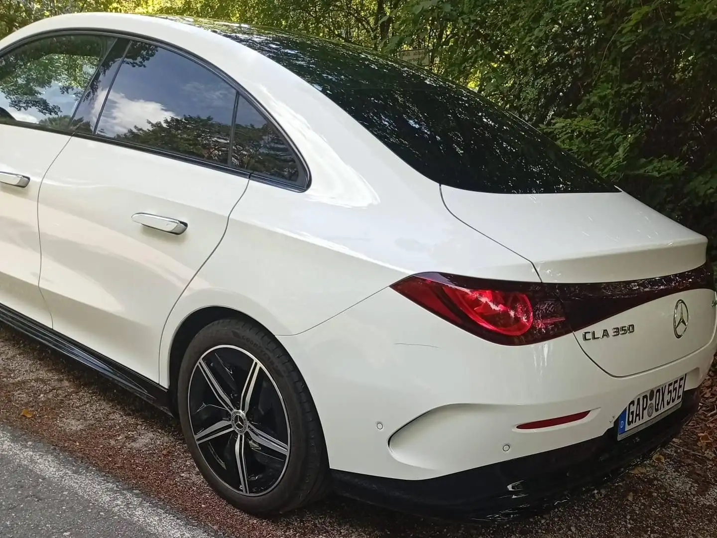 Mercedes-Benz CLA 350 eq 4-matic AMG Line Vollausstattung -siehe Bilder Weiß - 2