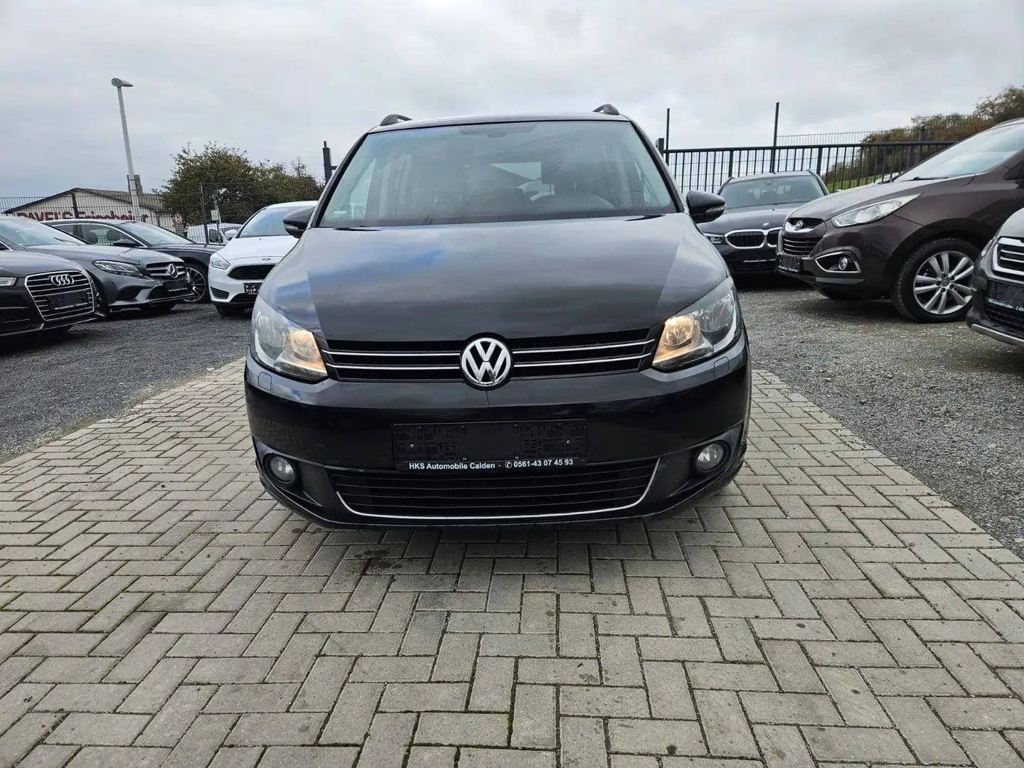 Volkswagen Touran Comfortline Schwarz - 2