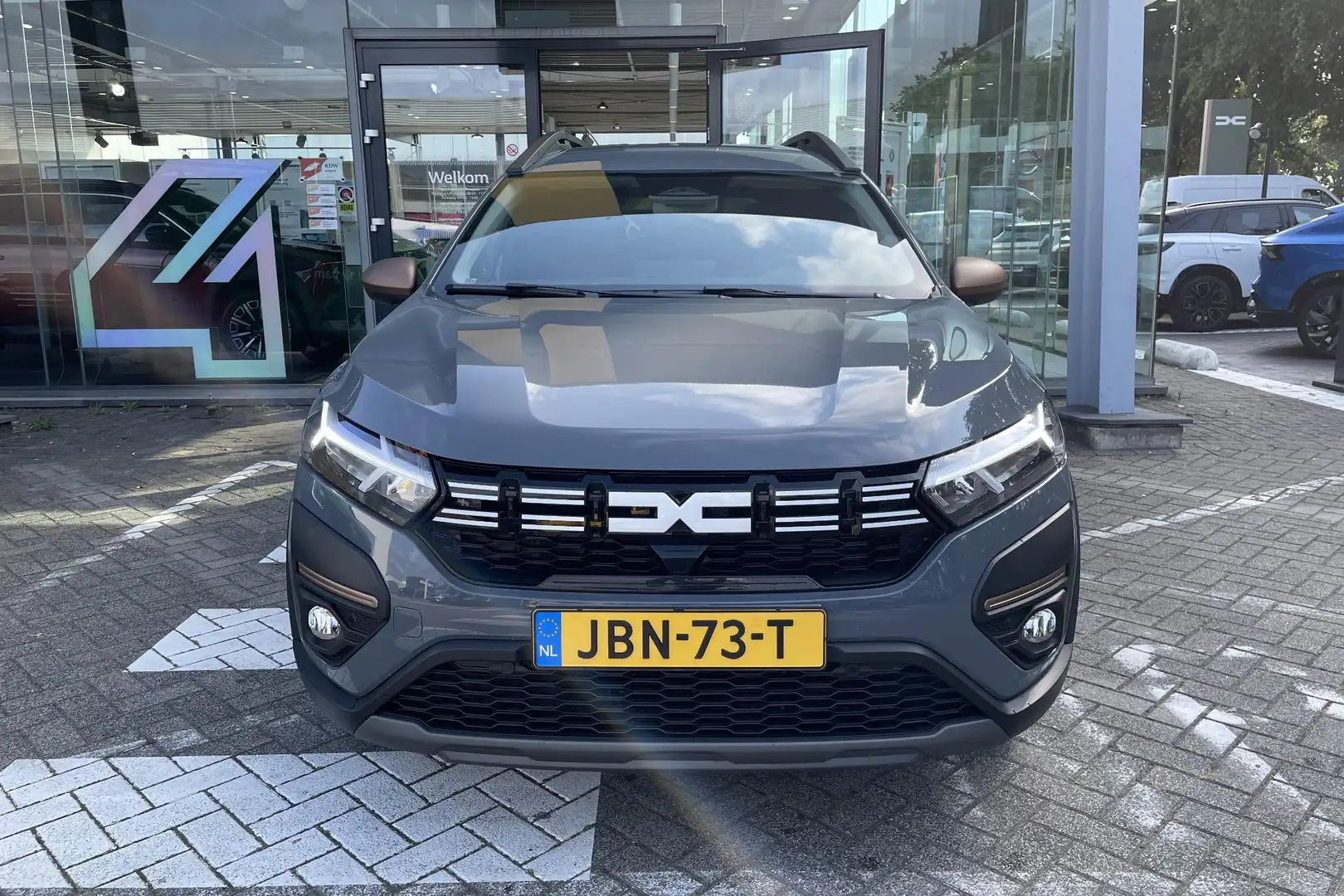 Dacia Jogger 1.6 Hybrid 140PK Extreme 7p. AUTOMAAT | NAVIGATIE Gris - 2