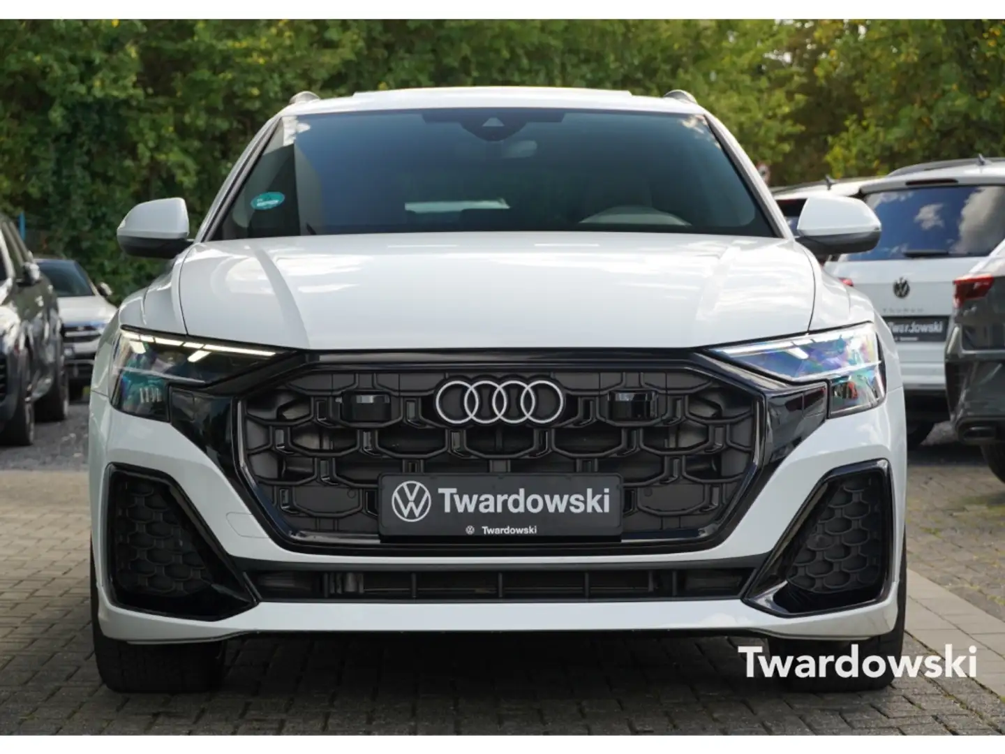Audi Q8 50 TDI Facelift S-Line Matrix Black Luft Memo Sofo Weiß - 2