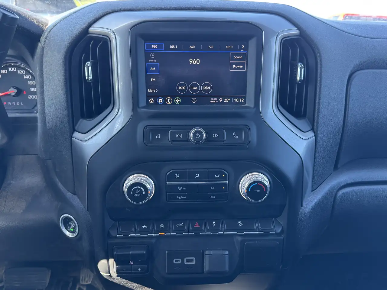 GMC Sierra 1500 photo GMC Sierra 1500