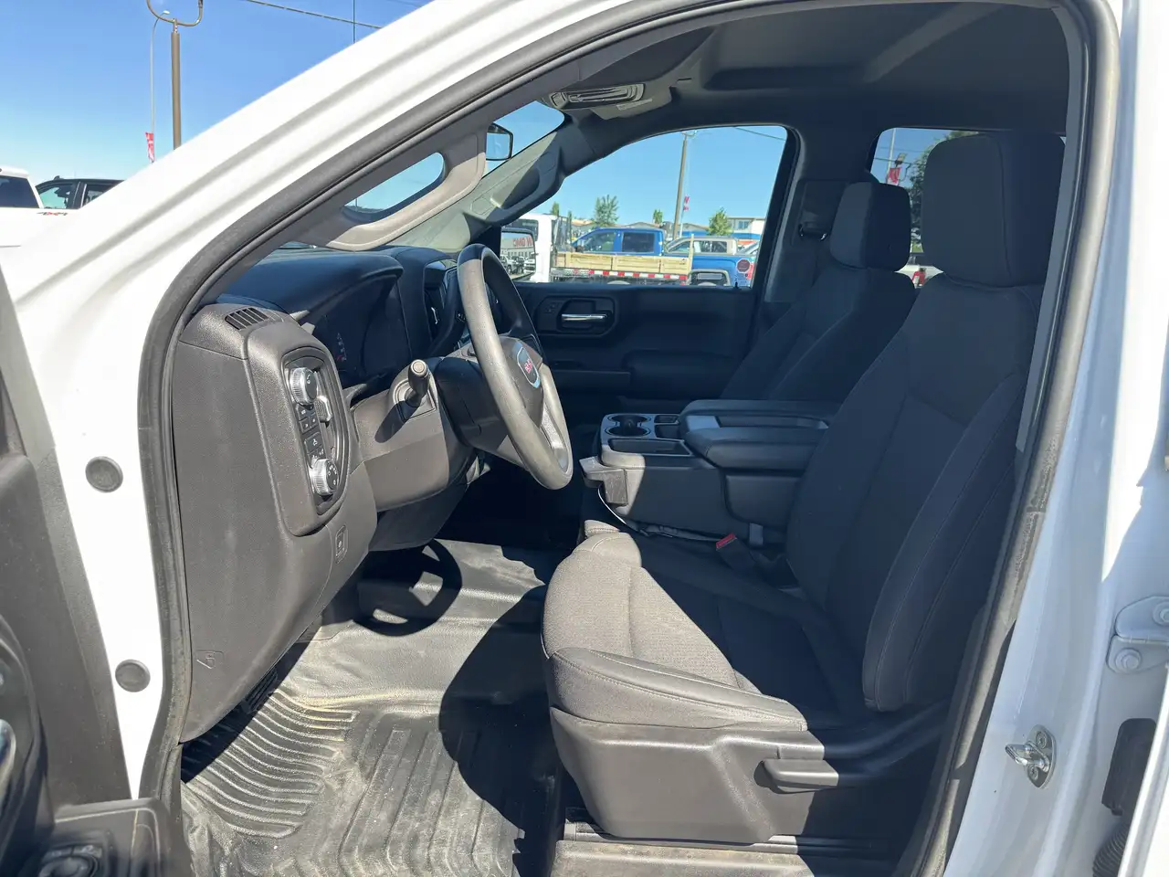 GMC Sierra 1500 photo GMC Sierra 1500