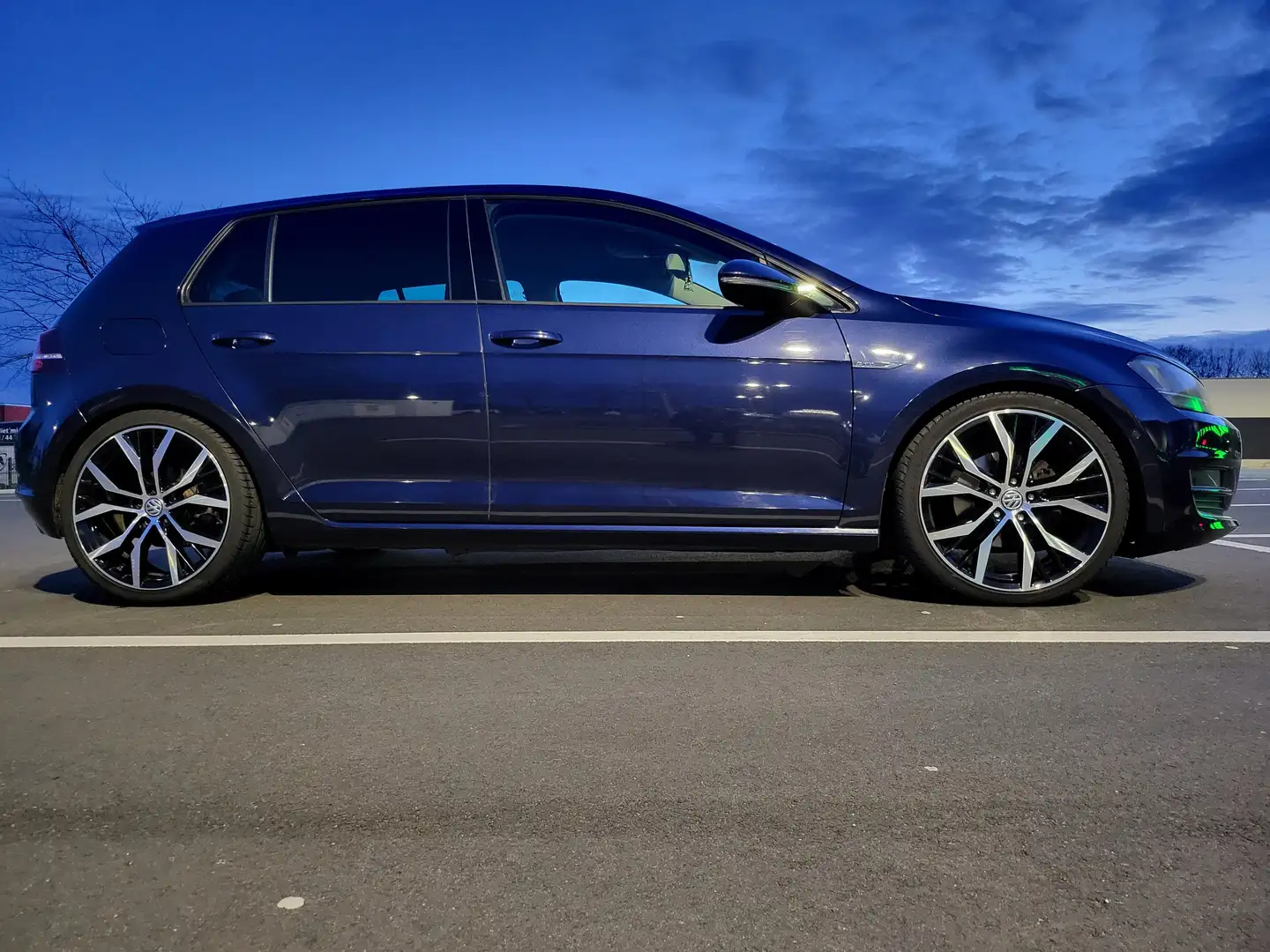 Volkswagen Golf Golf VII Diesel 5-Türer 2.0 TDI BlueMotion Modrá - 1