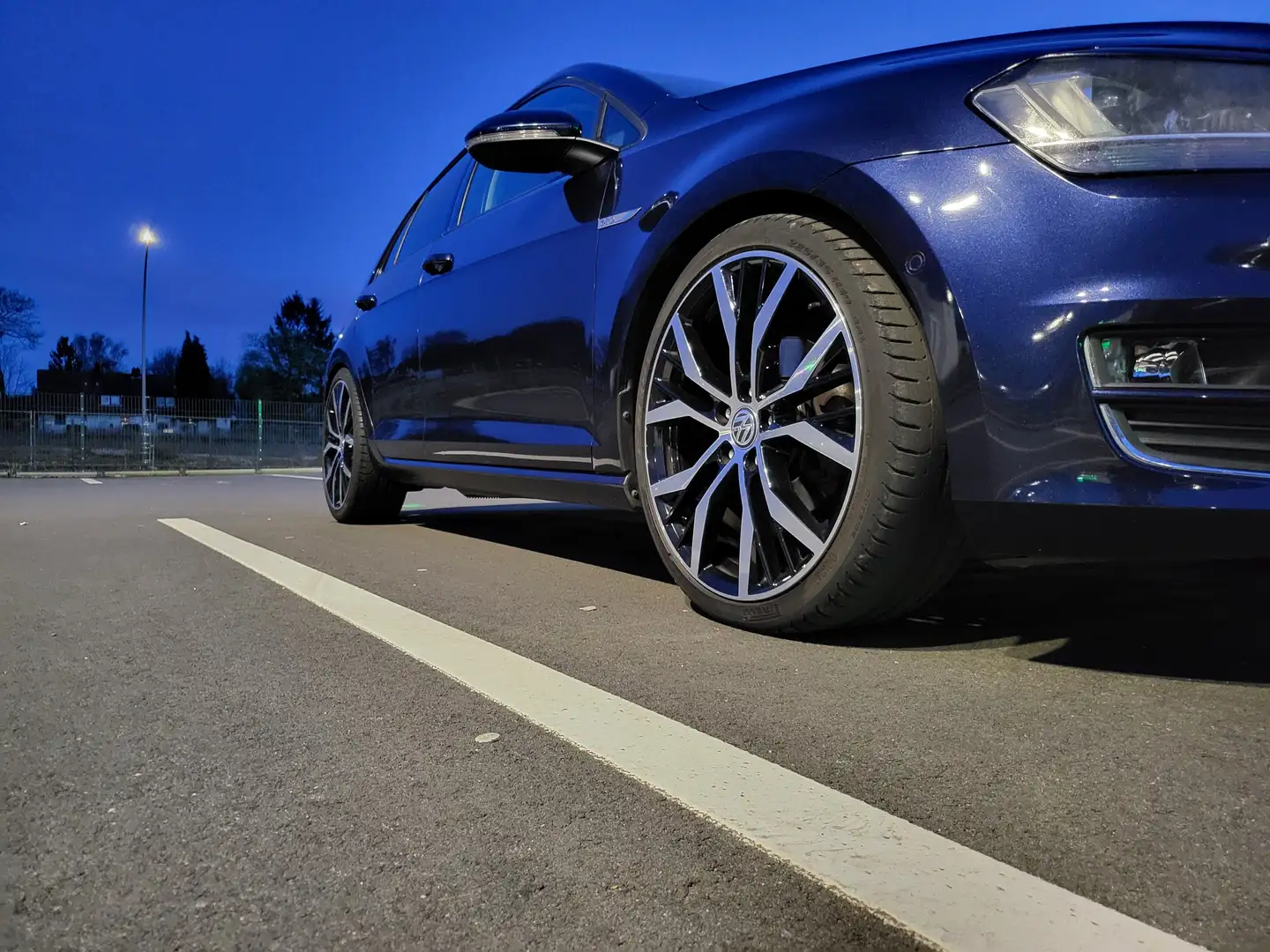 Volkswagen Golf Golf VII Diesel 5-Türer 2.0 TDI BlueMotion Modrá - 2