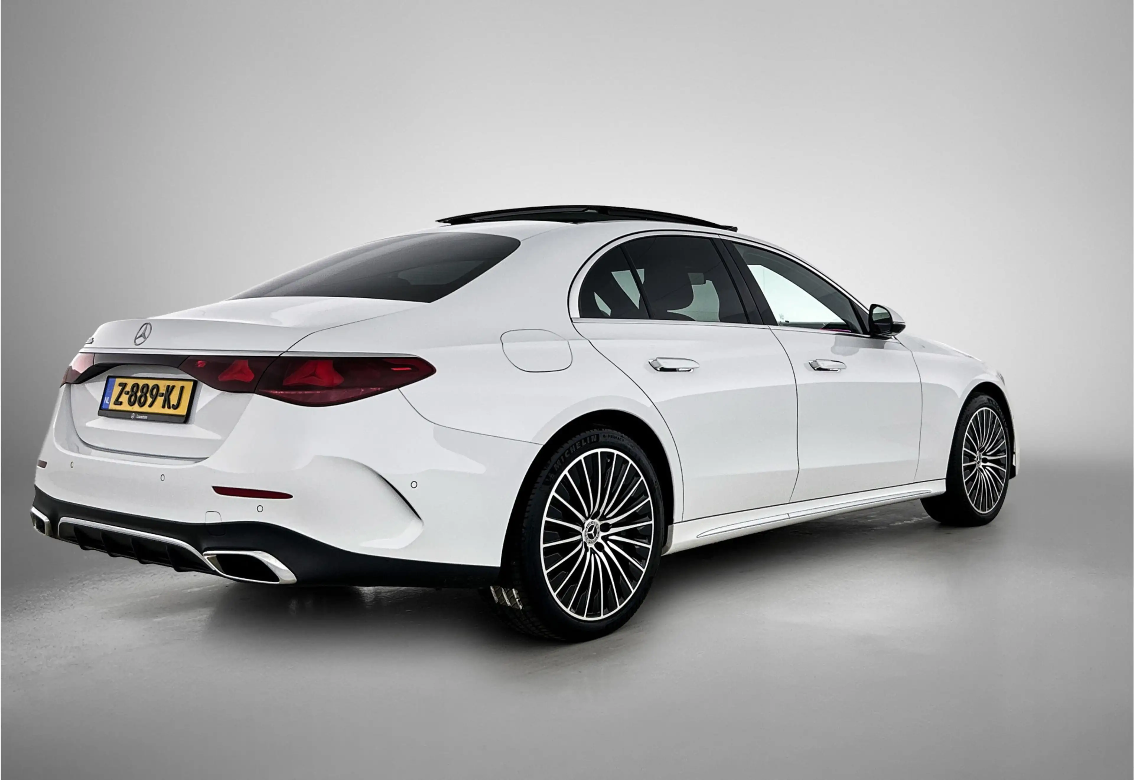 Mercedes-Benz E 300 e AMG Line Inclusief 24 maanden MB Certified garan — photo 2
