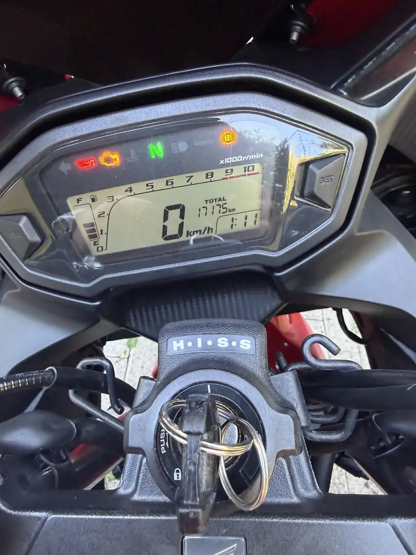 Honda CBR 500 R Červená - 1