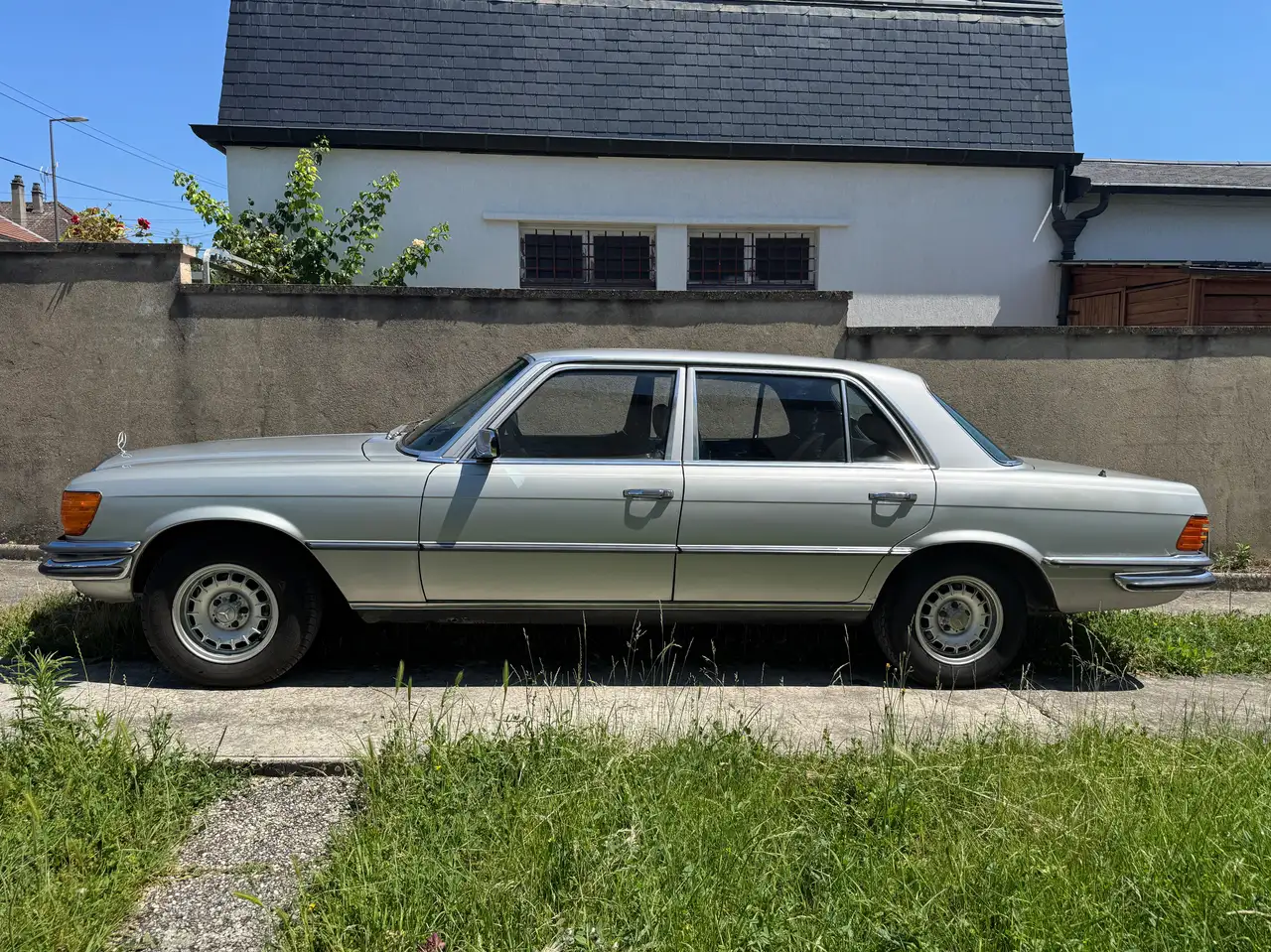 Mercedes-Benz 450 SEL, foto 1