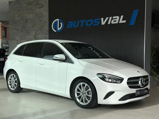 Mercedes-Benz B 200 200d 8G-DCT