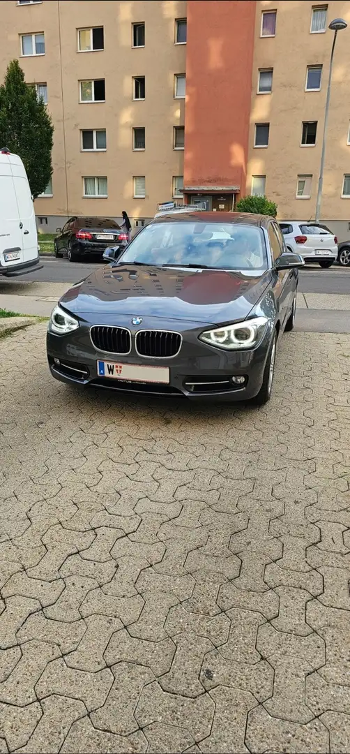 BMW 114 114i Sport Line - 1