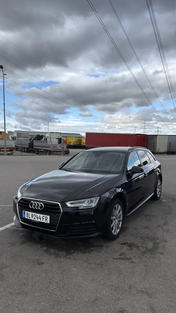 Audi A4 Avant 35 TDI S tronic design Schwarz - 1