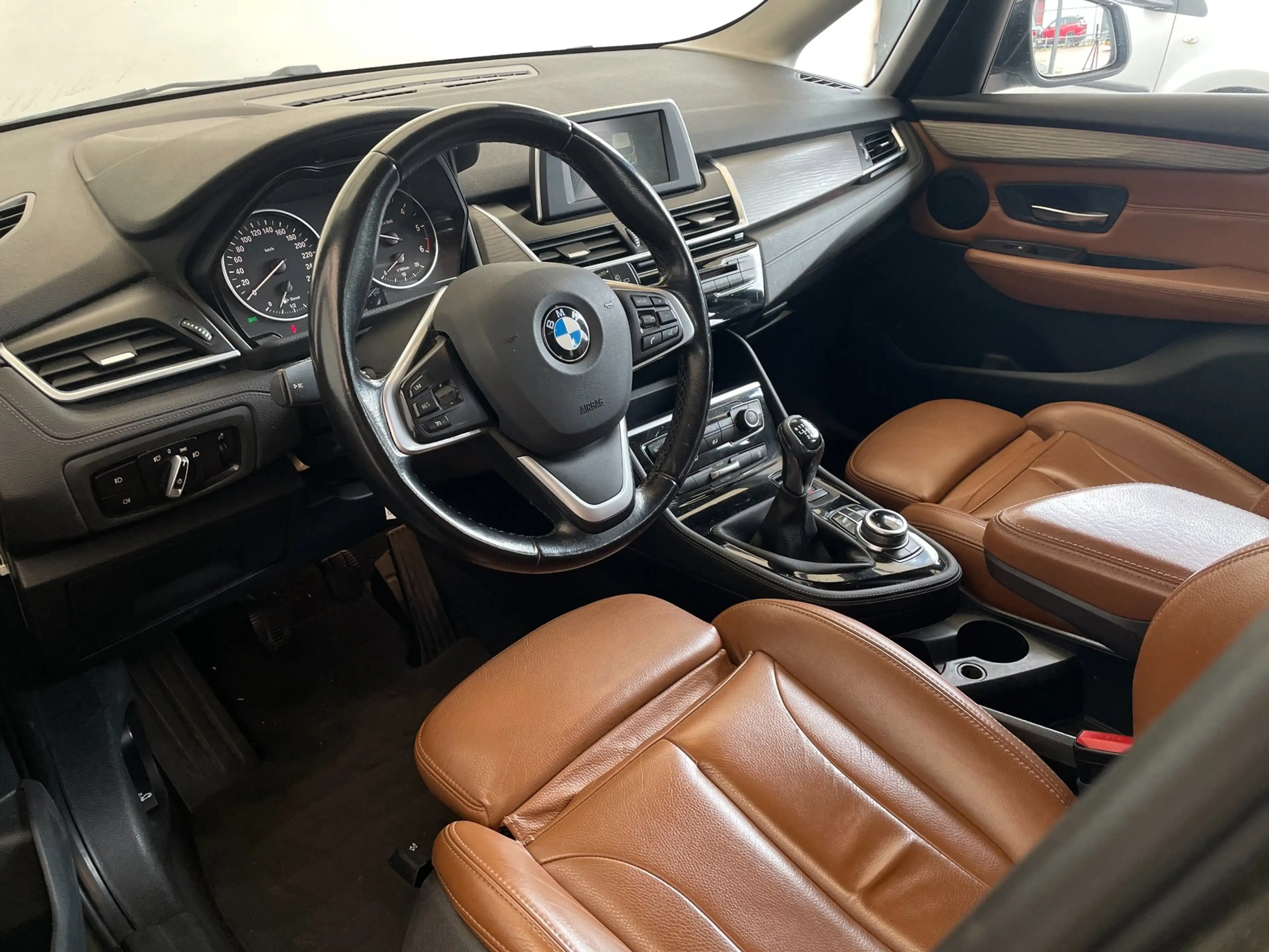 BMW 214 2-serie Active Tourer 214d Centennial Executive Sp — photo 10