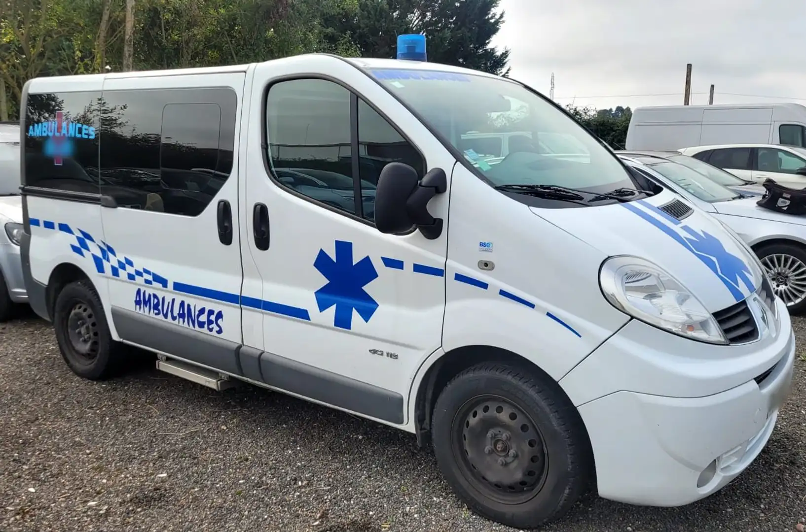 Renault Trafic Trafic ambulance 2.0 dCi 115cv Blanc - 2
