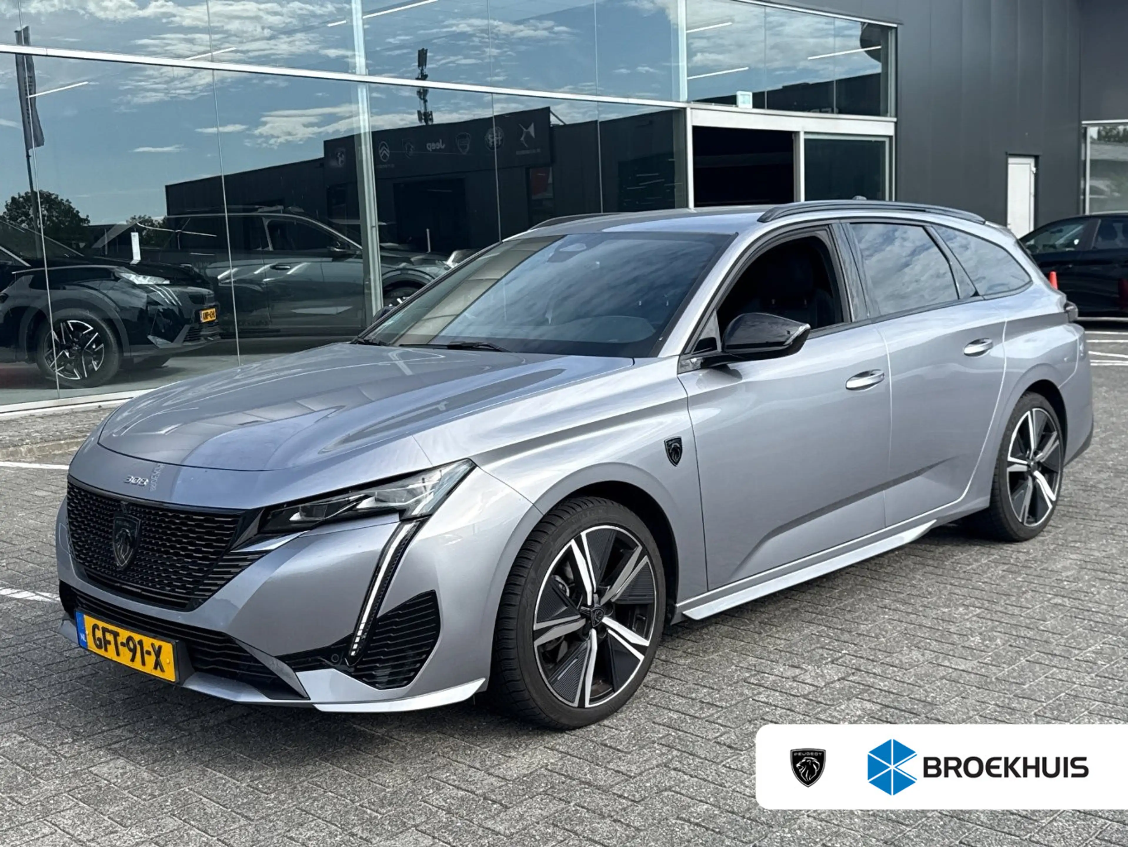 Peugeot 308 1.2 PureTech GT Automaat | Carplay | Trekhaak Afne