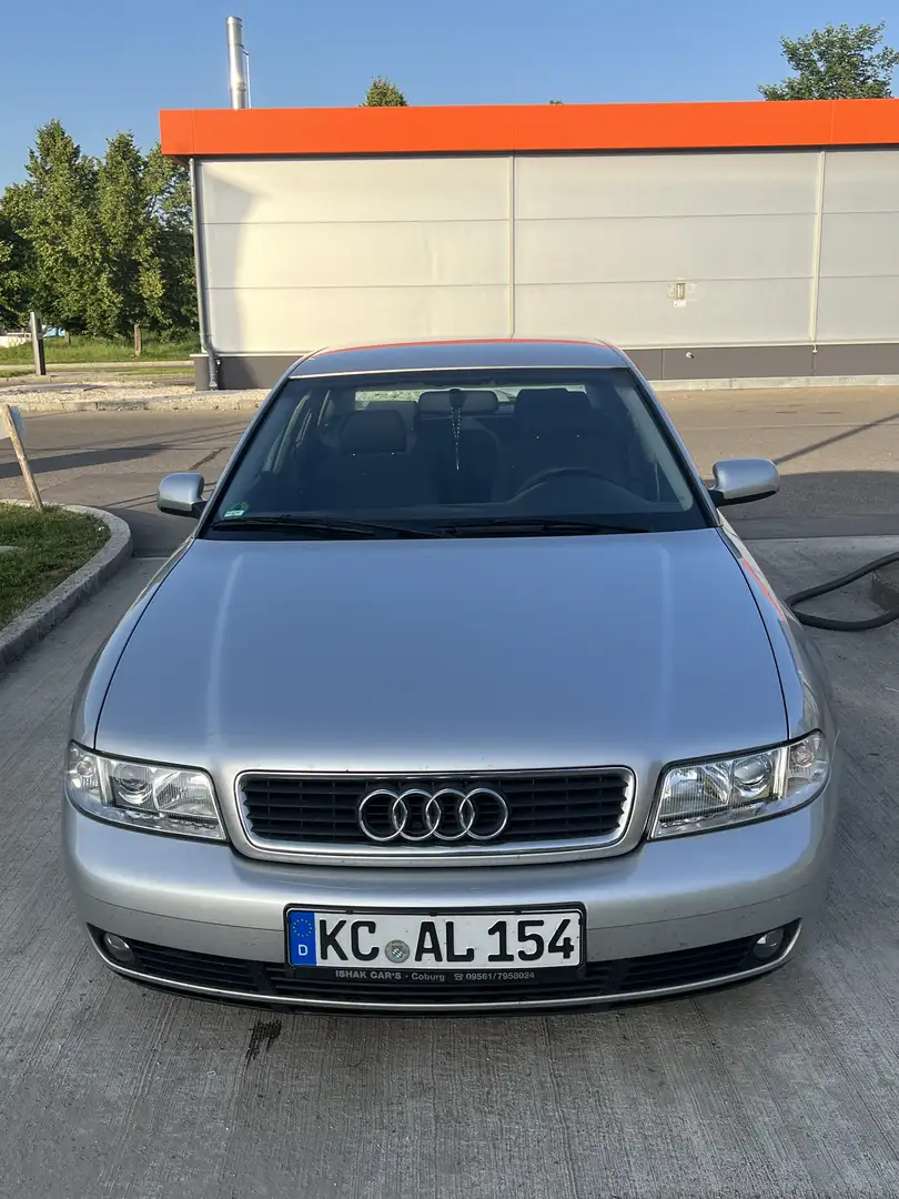 Audi A4 1.6 Argent - 1