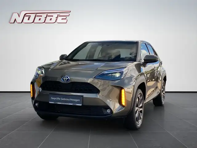 2023 Toyota Yaris Cross in Gold for sale