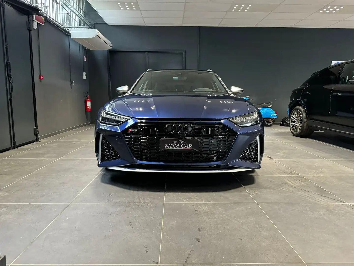 Audi RS6 Avant 4.0 mhev quattro tiptronic *FRENICARBO* Blau - 2
