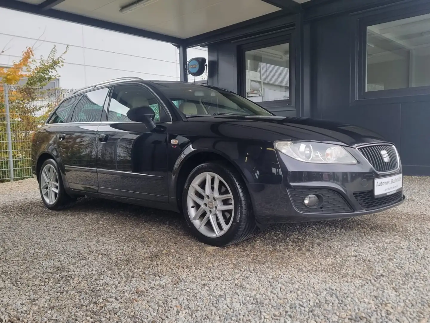 SEAT Exeo 2.0 TDI,LEDER,NAVI,XENON,TEMPOMAT,TÜV 02.26 Klima Schwarz - 2