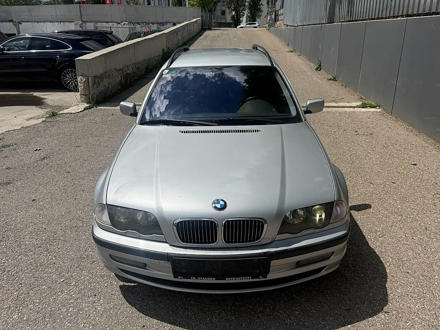 BMW 330 d touring | PICKERL BIS 09/2026 | Silber - 2