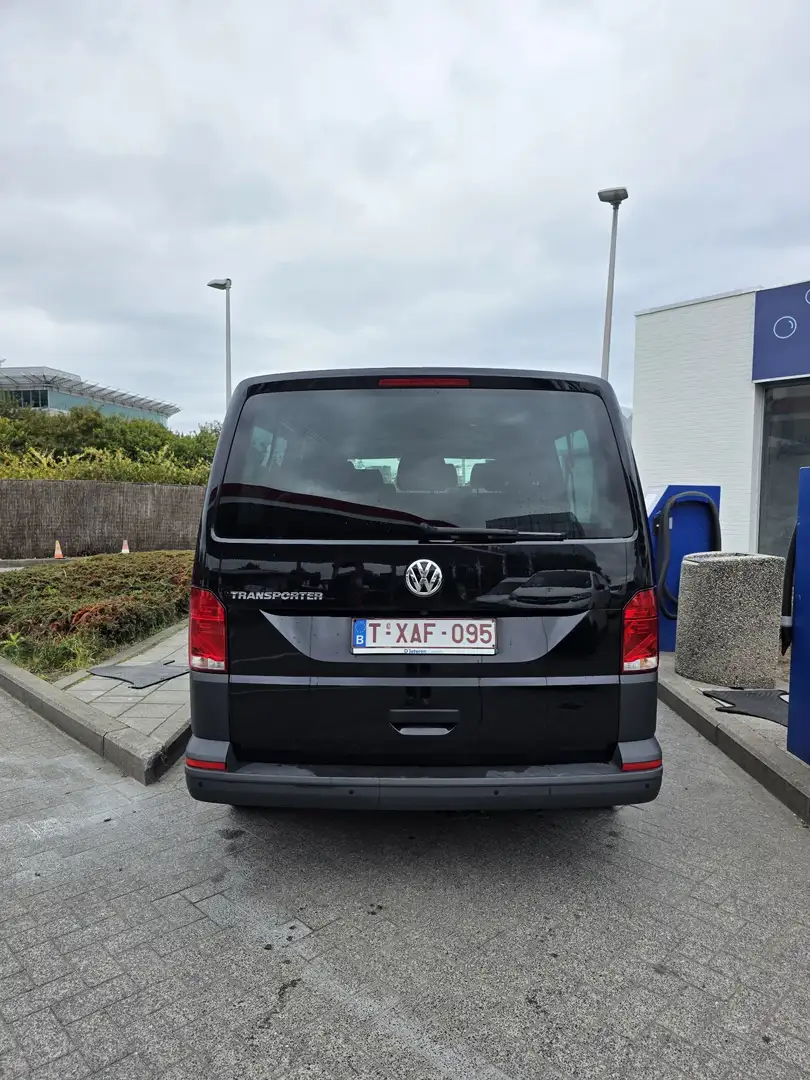 Volkswagen Transporter 8+1 places - 2
