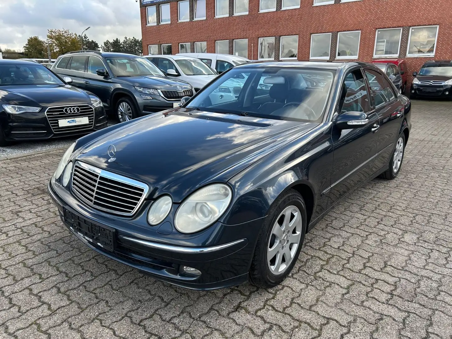 Mercedes-Benz E 280 CDI Limo. Avantgarde*Xenon*Navi* Noir - 1