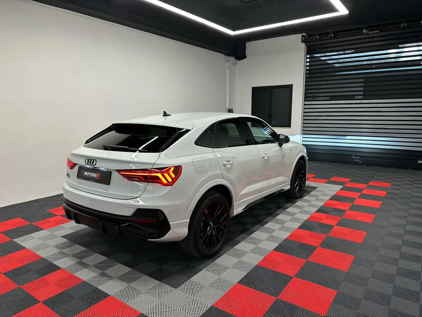 Audi Q3 Sportback 35 2.0 tdi S line s-tronic Blanc - 1
