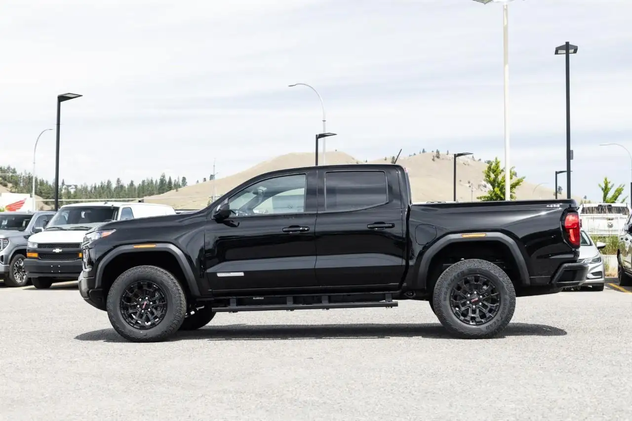 GMC Canyon снимка GMC Canyon