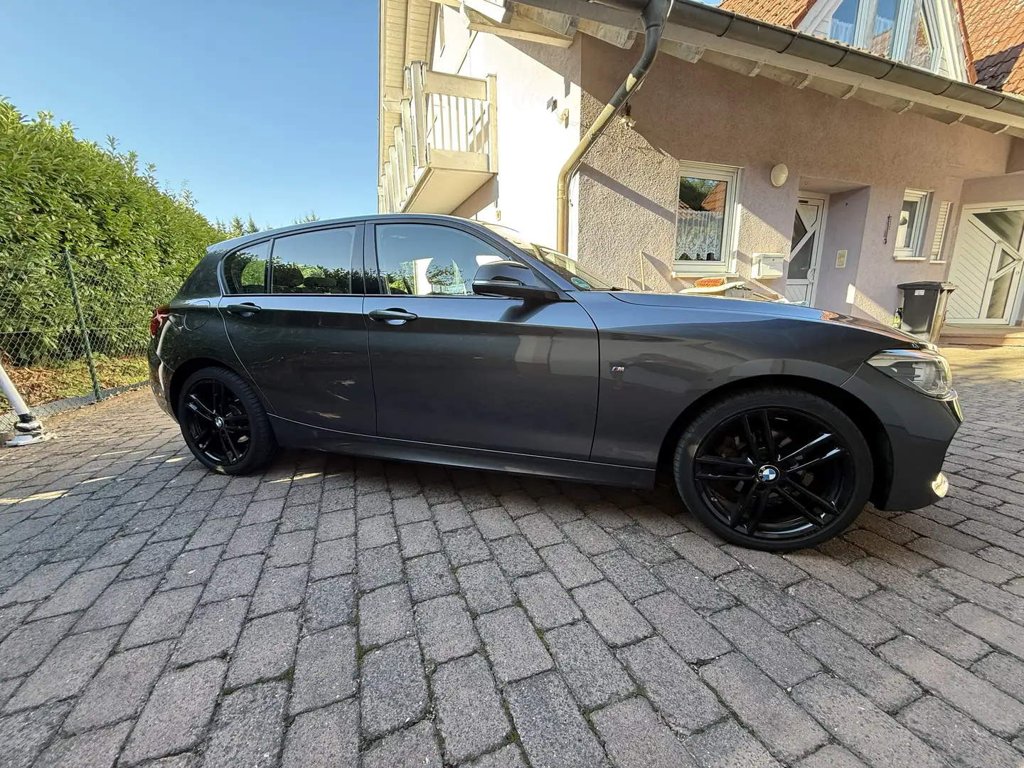 BMW 120 120d xDrive M Shadow - 2