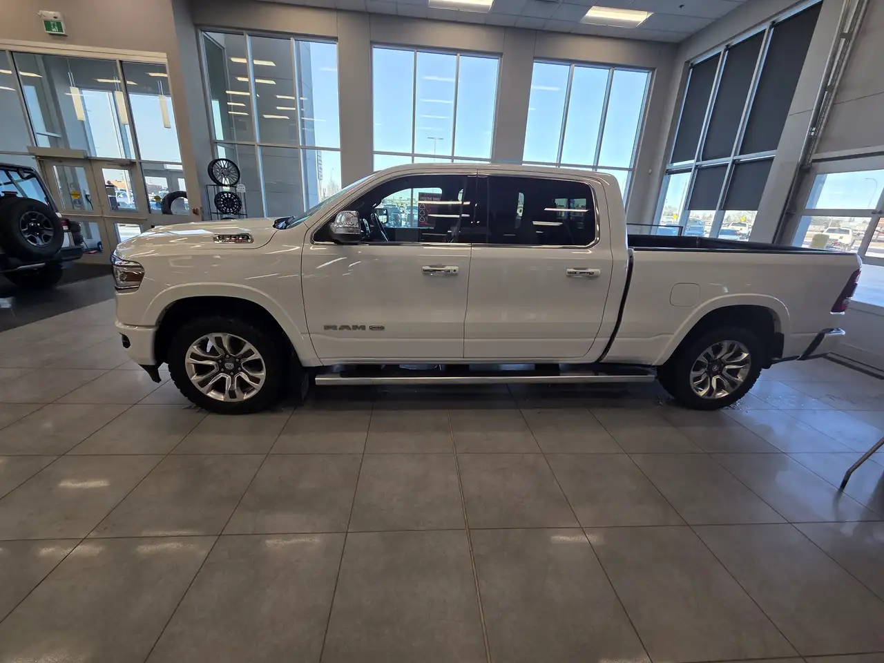 RAM 1500 снимка RAM 1500
