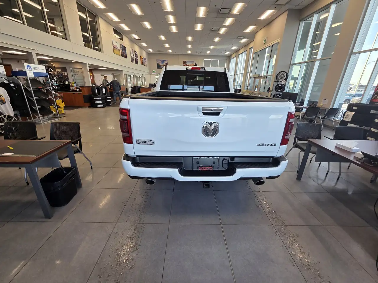 RAM 1500 снимка RAM 1500