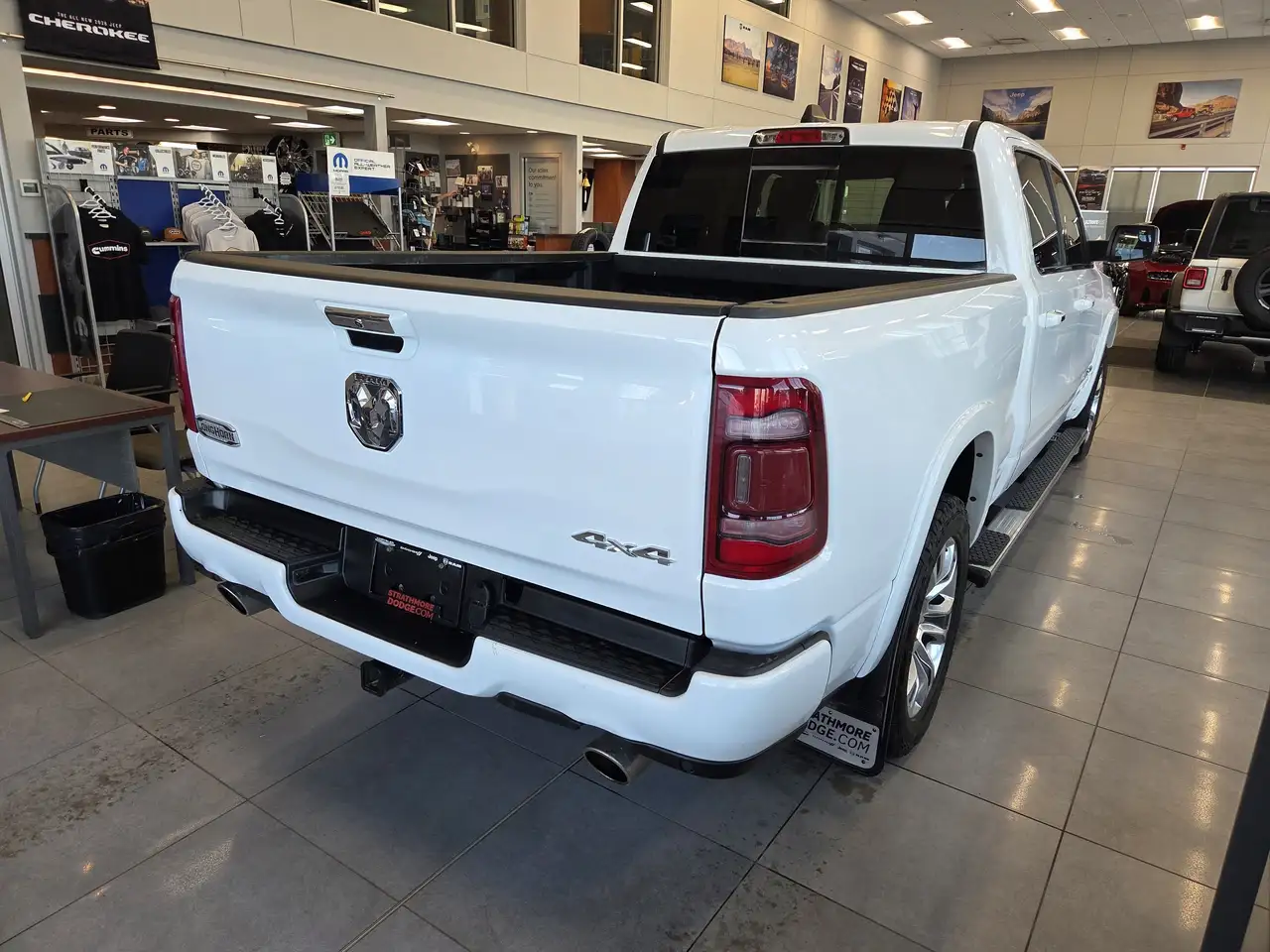 RAM 1500 снимка RAM 1500