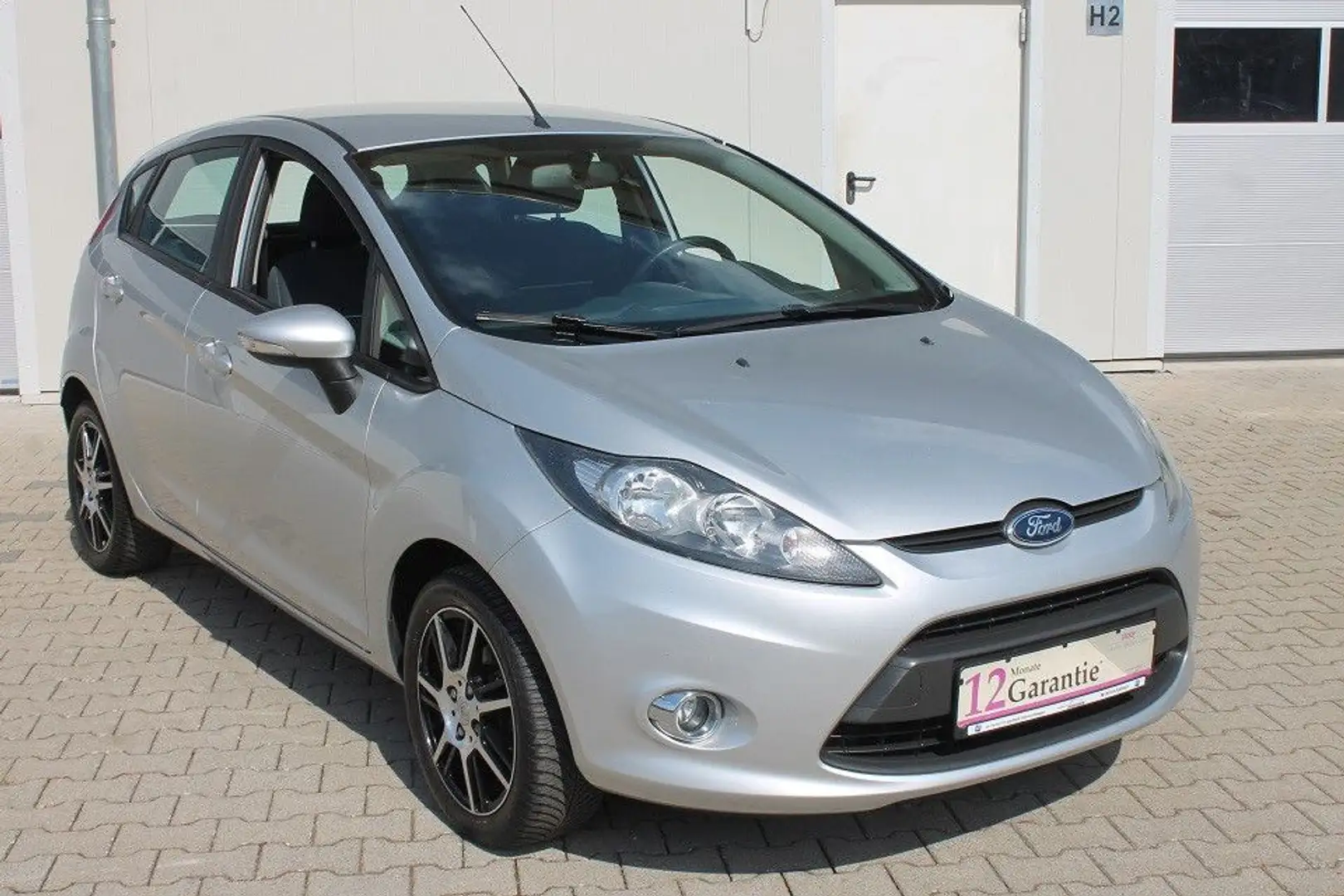 Ford Fiesta Tüv/Au neu,gute Ausst.,gepfl.,AHK,Finanz. Plateado - 2