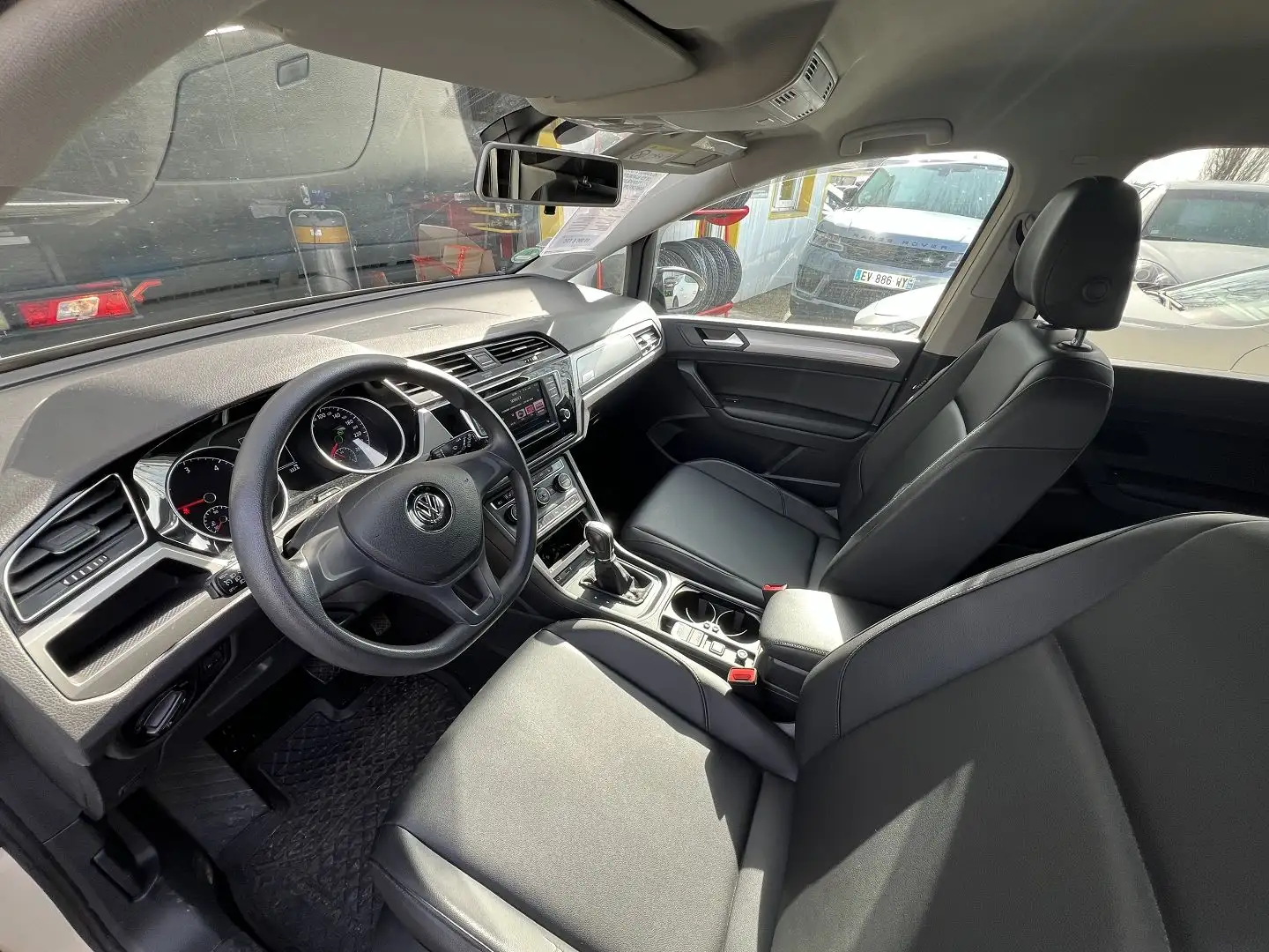 Volkswagen Touran 2.0 TDI 110CH BLUEMOTION TECHNOLOGY FAP CONFORTLIN Beige - 2