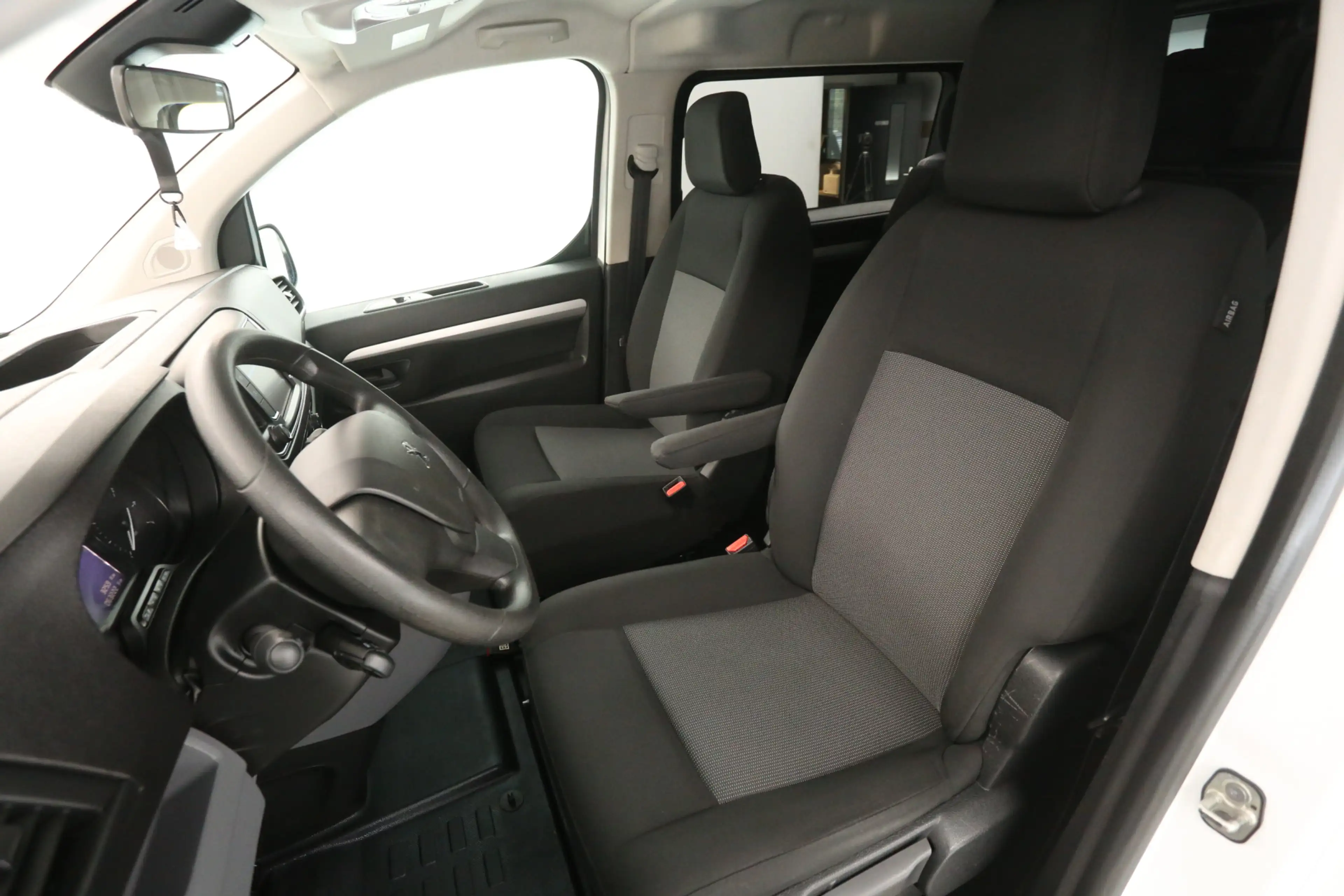 Peugeot Expert 2.0 BlueHDI Long Premium L3H1 | Dubbele Cabine | A — photo 10