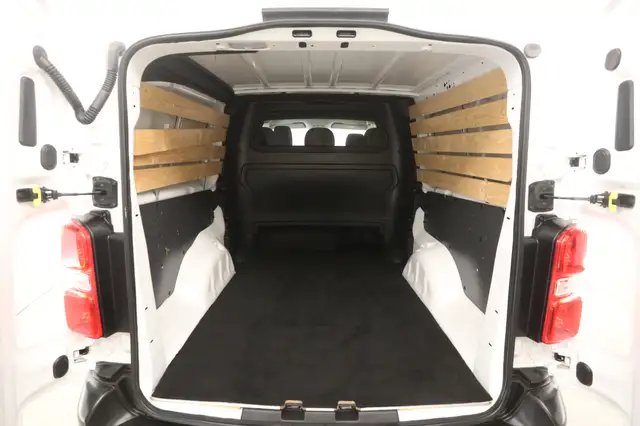 Peugeot Expert view 4