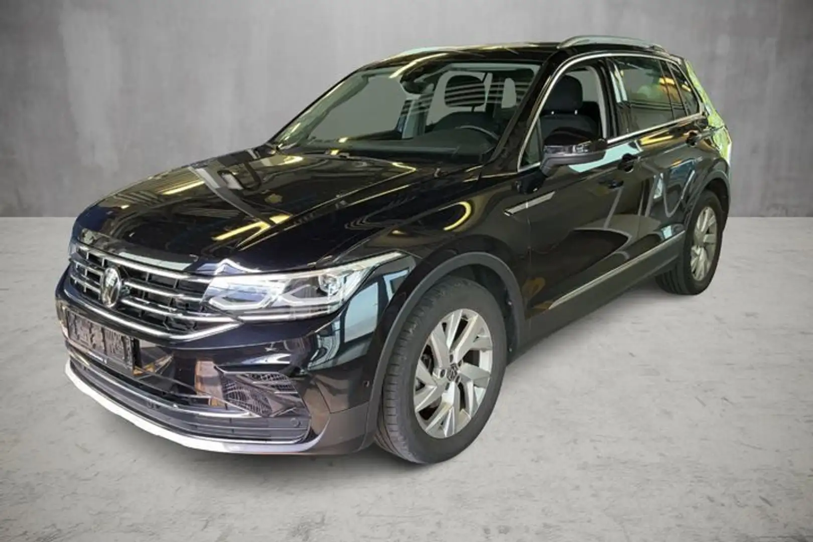 Volkswagen Tiguan Elegance 150PS DSG #AHK #MATRIX #PANO Noir - 1