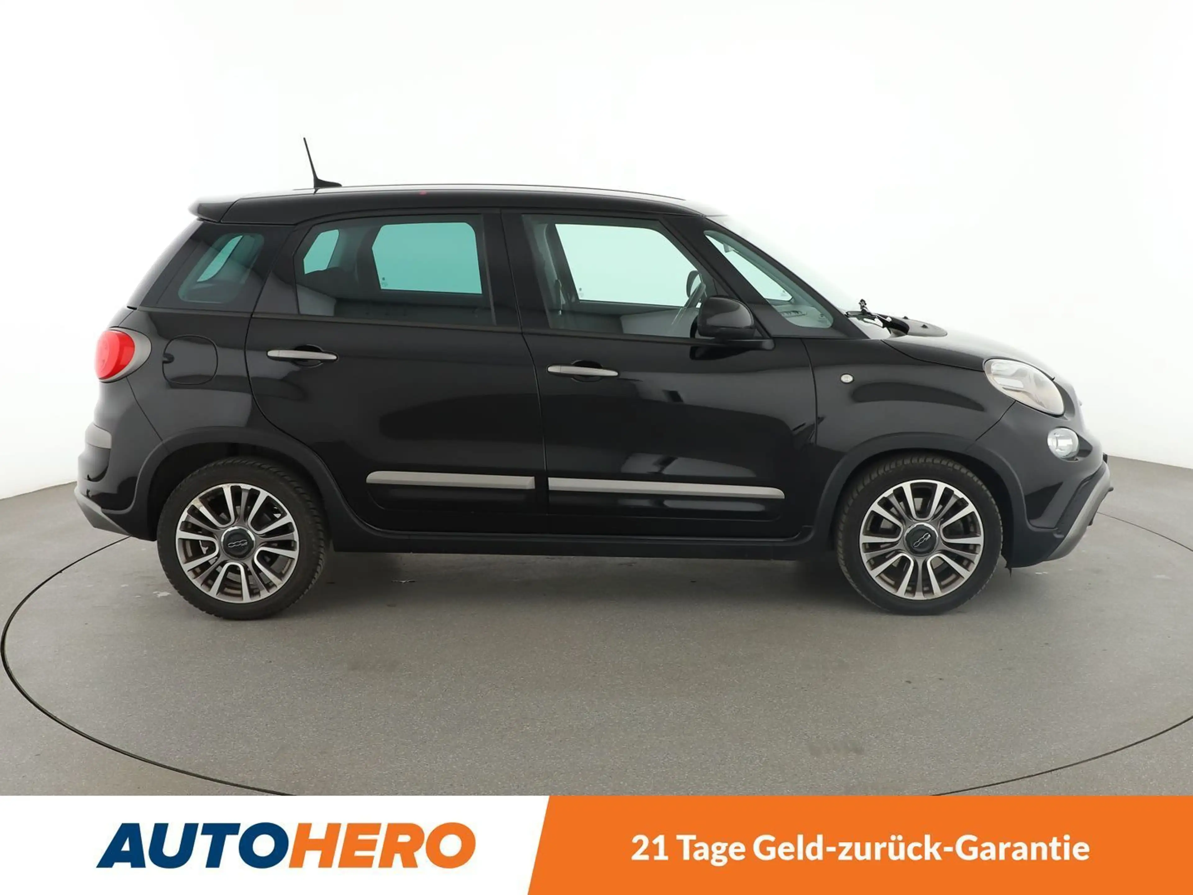 Fiat 500L 1.4 Turbo Cross*TEMPO*PDC*AHK*ALU*LIM*DAB* — photo 7