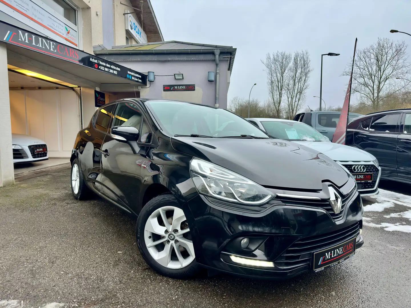 Renault Clio 0.9 TCe 90 ch Limited Noir - 1
