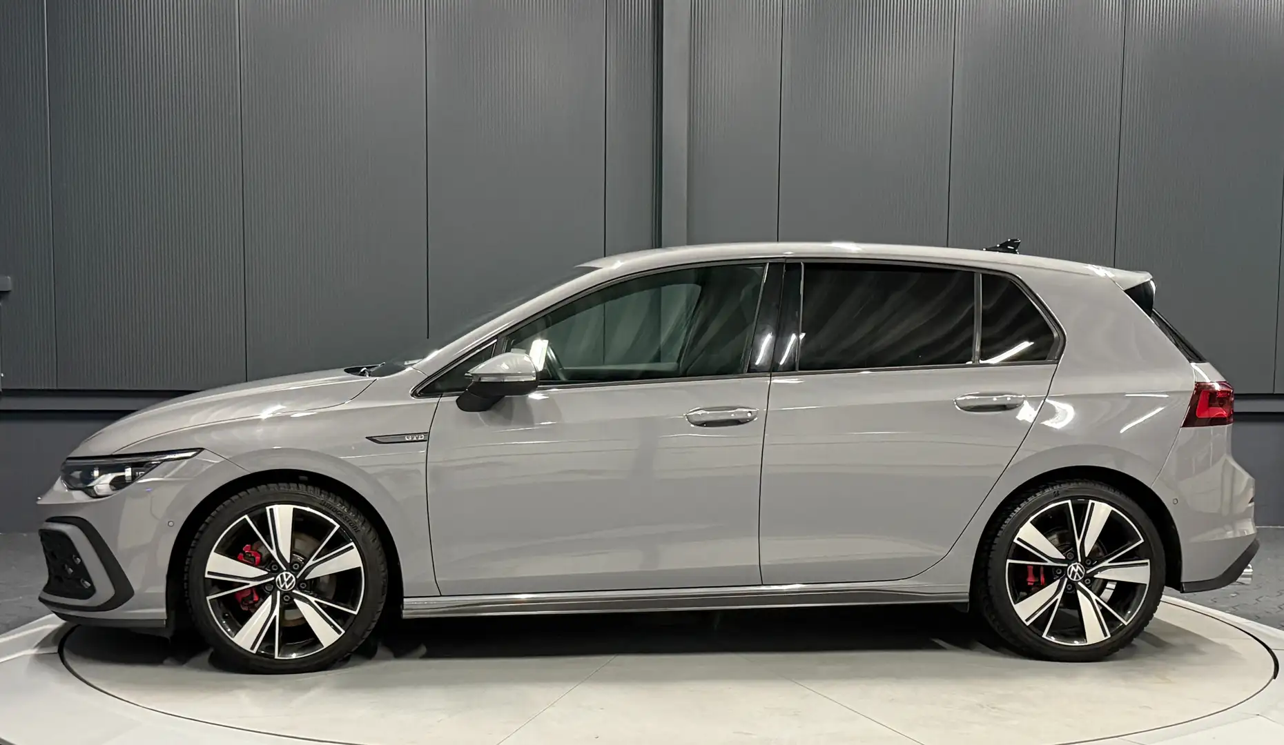 Volkswagen Golf GTD Lim. VIII *Matrix*KAMERA*18Zoll*Side-Assist* Šedá - 2