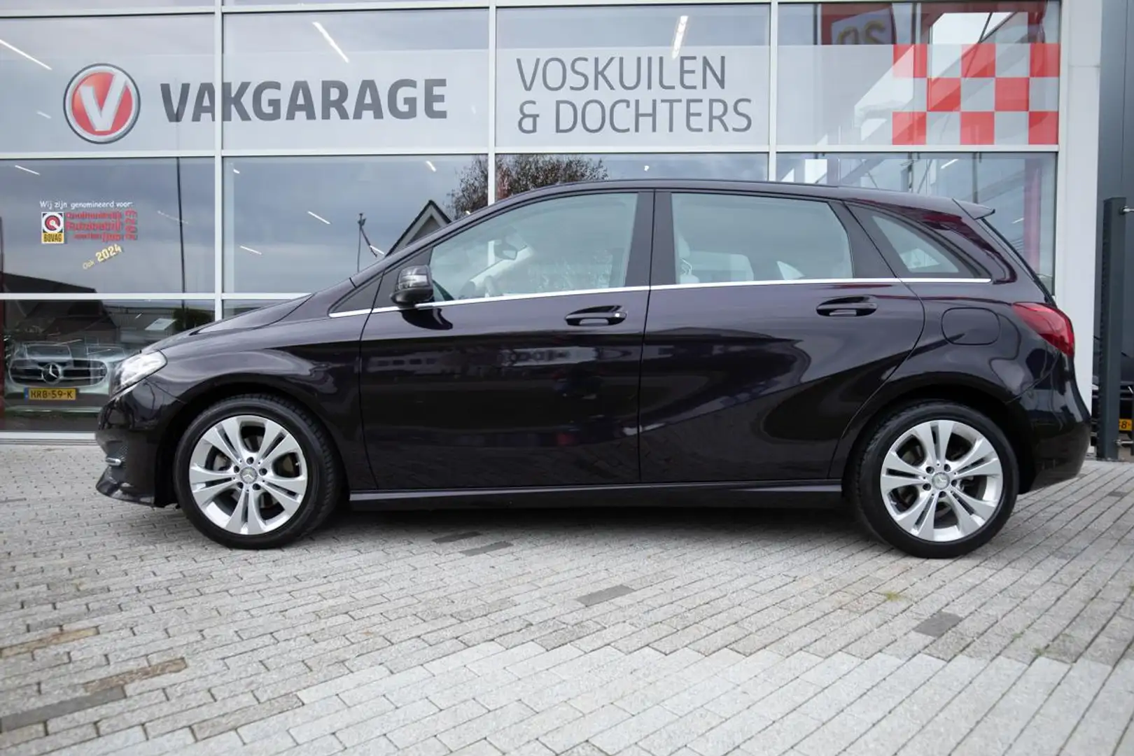 Mercedes-Benz B 180 Prestige Paars - 2