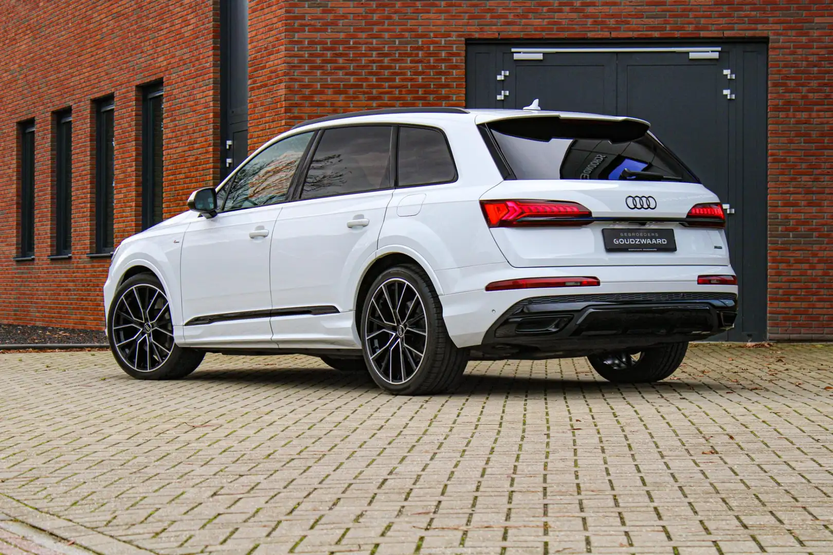 Audi Q7 55 TFSI e quattro S edition Competition | Laser | Blanc - 2