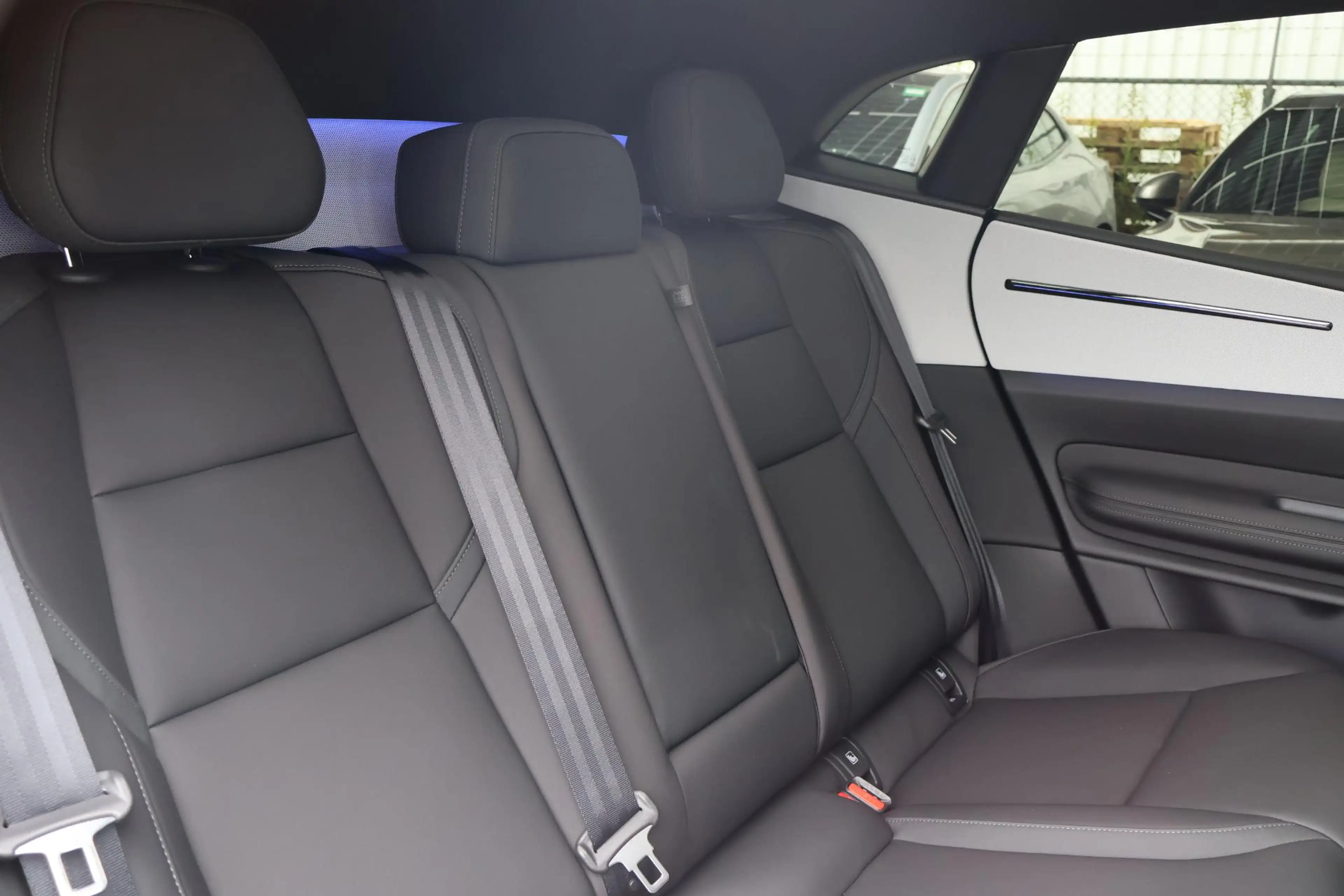 Polestar 4 Long Range Single Motor Prime 100 kWh | Panorama d — photo 8