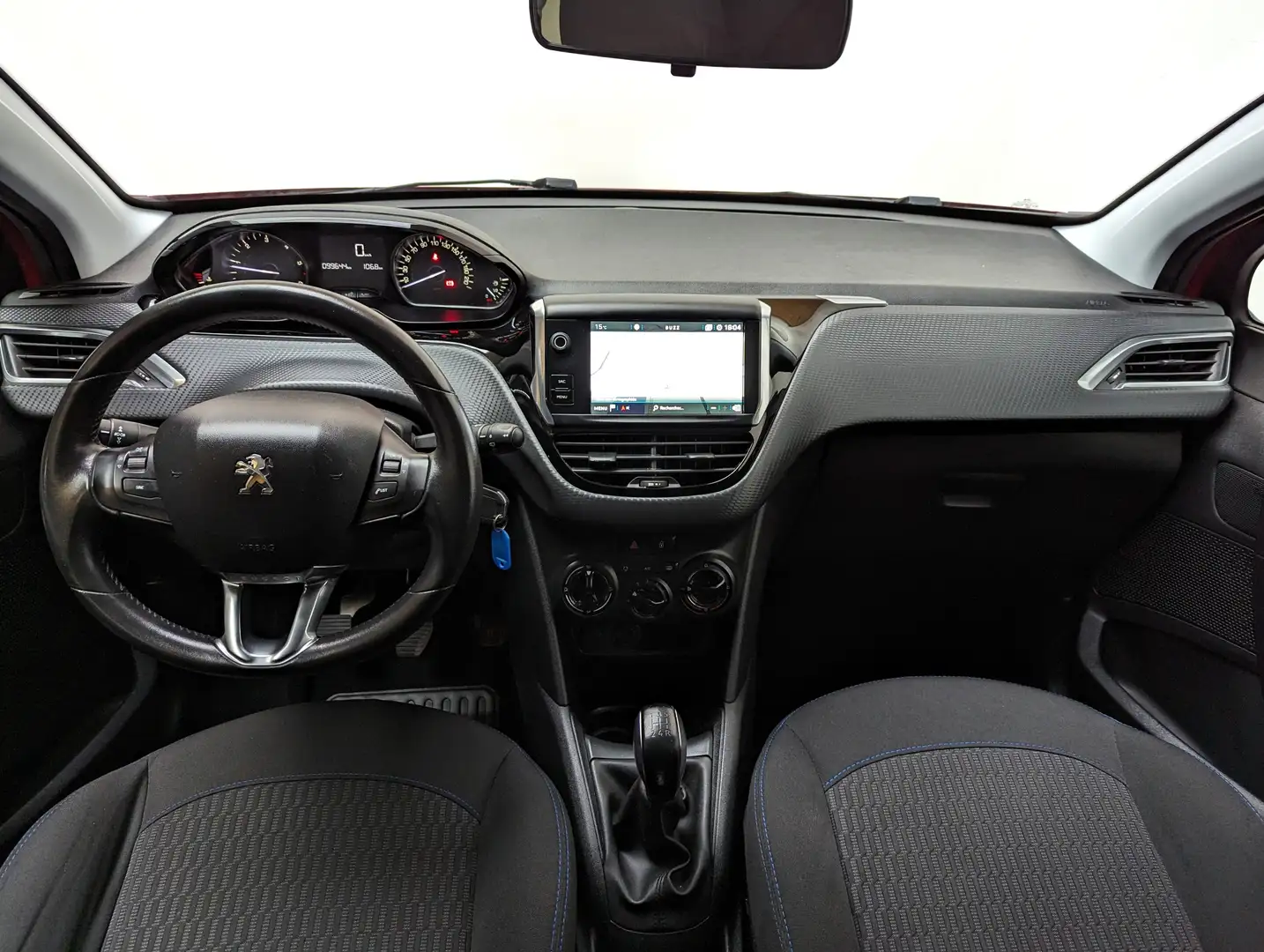 Peugeot 208 1.6 BlueHDi Style / NAVI / AIRCO / CRUISE Rood - 2