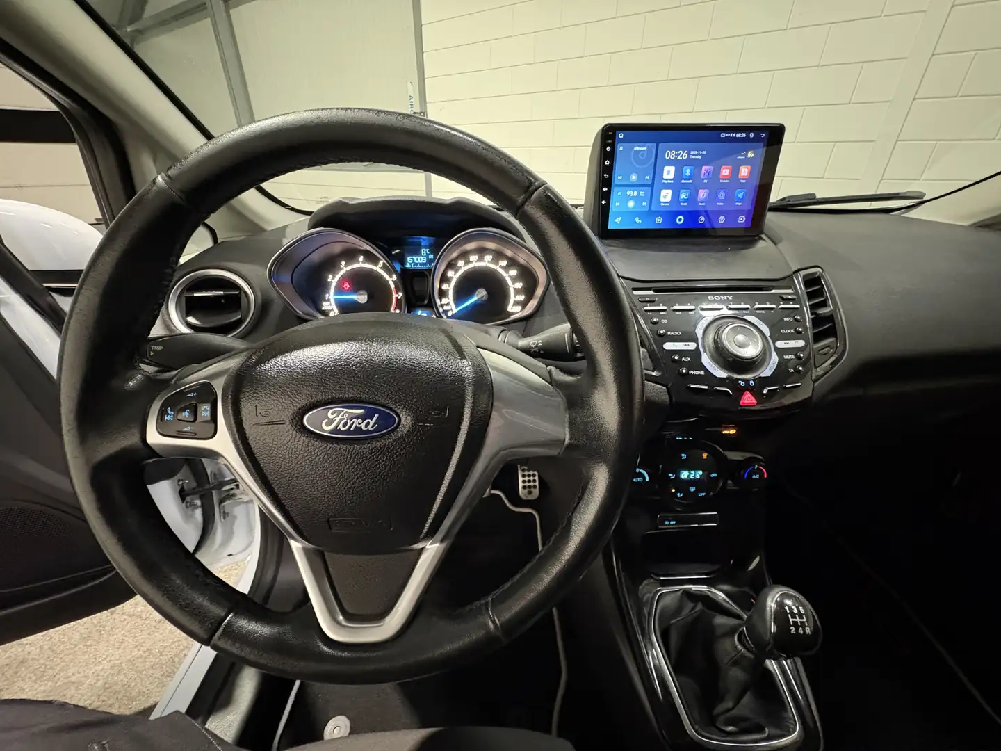 Ford Fiesta 1.0 EcoBoost Sport, Distr riem vervangen, Climate, Wit - 2