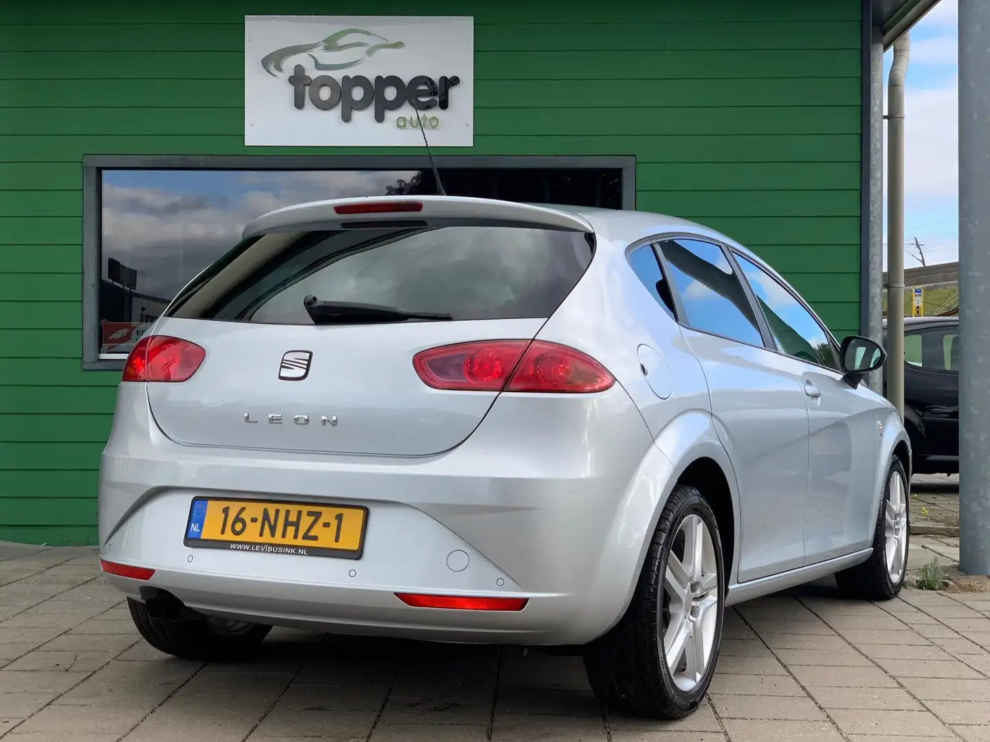 SEAT Leon 1.4 TSI Businessline High | Cruise Control | Navig Gris - 2