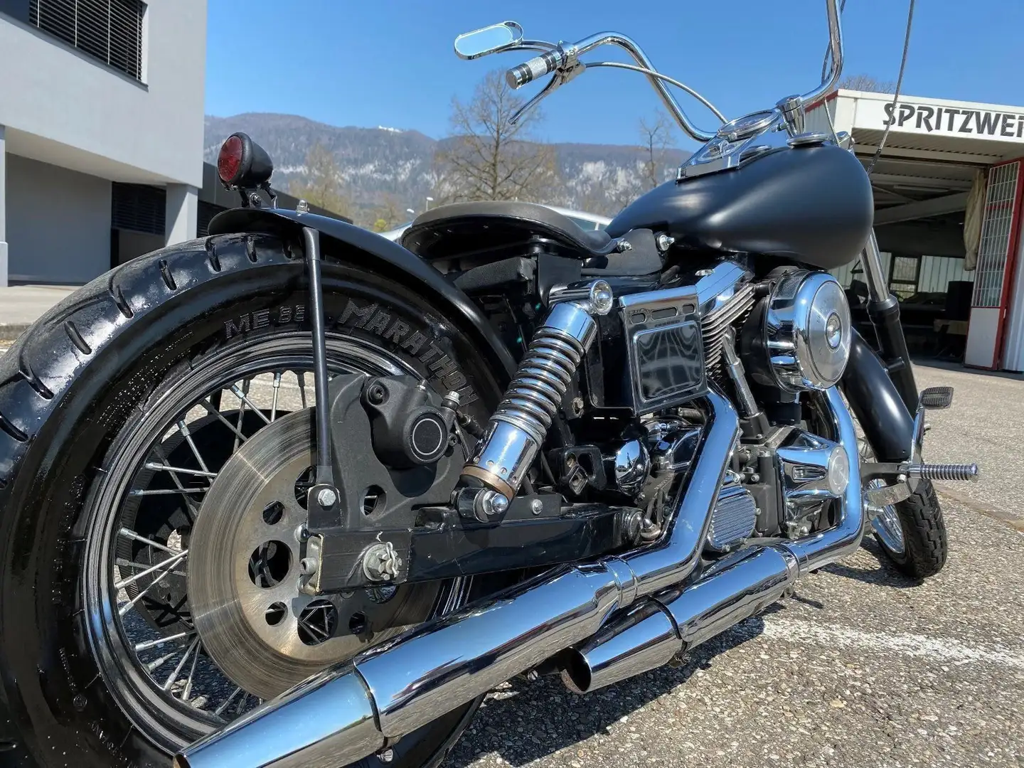Harley-Davidson Dyna Wide Glide Negru - 2