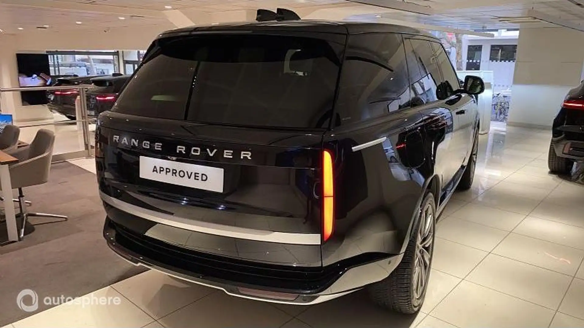Land Rover Range Rover 3.0 P550e 550ch PHEV Autobiography SWB - 2