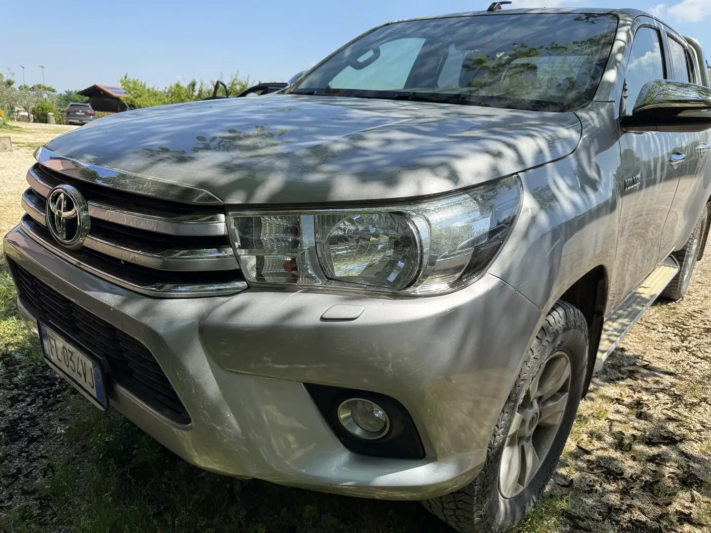Toyota Hilux 2.4 d-4d double cab Comfort 4wd - 1