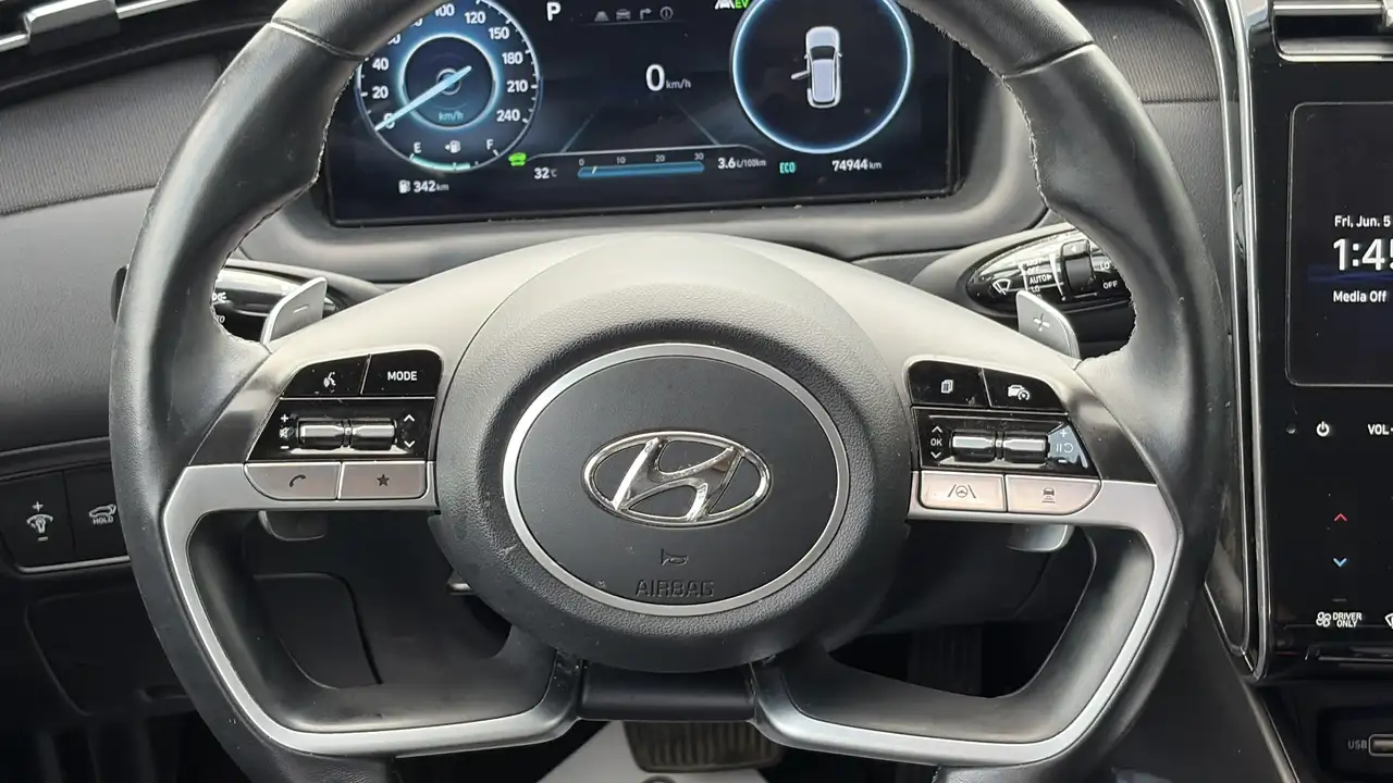 Hyundai TUCSON снимка Hyundai TUCSON
