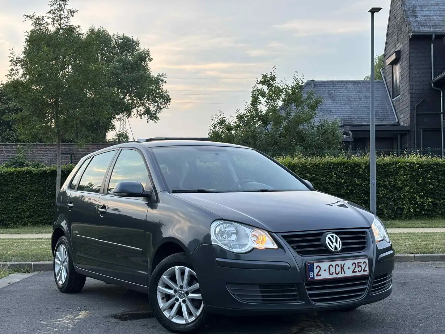 Volkswagen Polo Polo 1.2i United Pack + PSP Gris - 2